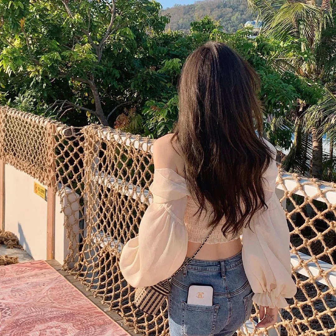 黄色大门:寻找奉俊昊被尘封的短片